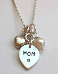 Mom Necklace with heart  and  pearl